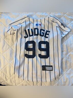 New York Yankees MLB Merch By Pet First Inc Aaron Judge Jersey Medium